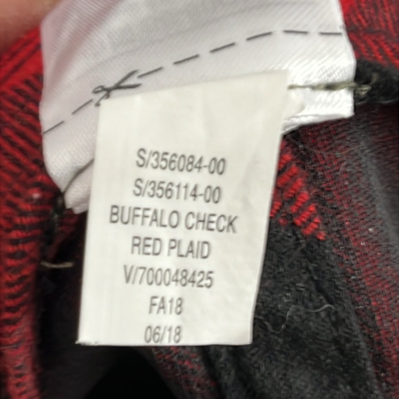 GAP Buffalo Plaid Camo Loggers Cap - Picture 9 of 9